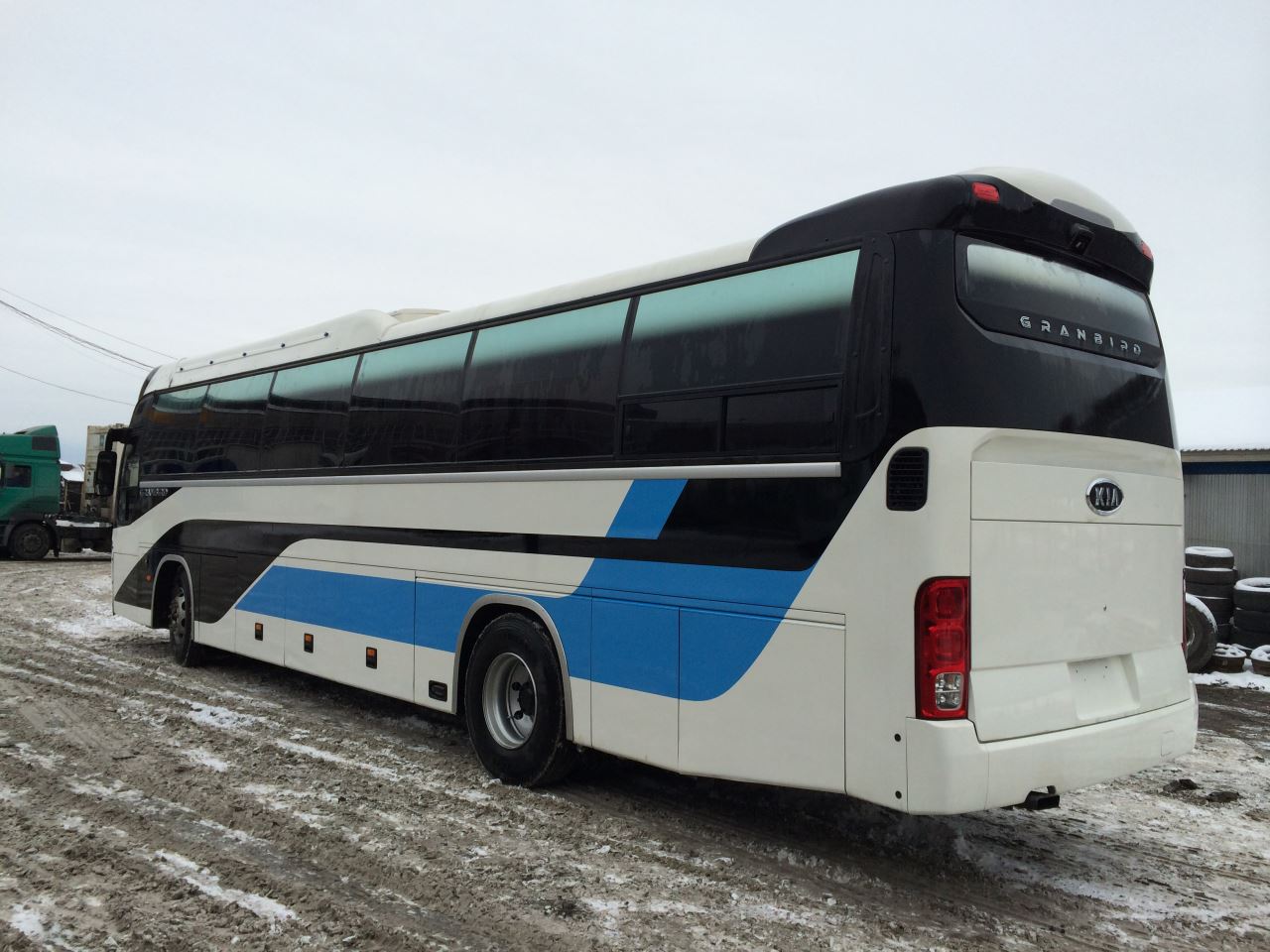 Заказ и аренда Kia Grandbird с водителем в Ростове-на-Дону - автобус-на-дону